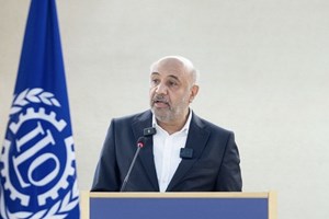 مهمترین مشکل واگذاری شرکتها به بخش خصوصی، قیمتگذاری پایینتر از ارزش واقعی این شرکتهاست