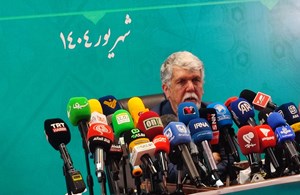 تلاش کنیم تصویری واقعی از ایران ارائه دهیم / باید نظارت شود کاغذ به دست مطبوعات میرسد