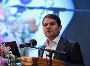 ظرفیت محصولات پلیمری تا پایان برنامه هفتم به ۱۶ میلیون تن میرسد / عرصه اعتباری ۳۲۰ همت محصول در بورس