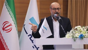 باید خدمات بیمهای متناسب با نیاز اقشار ضعیف جامعه ارائه شود