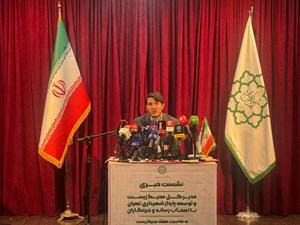 افتتاح ۸ نیروگاه خورشیدی به مناسبت هفته محیط زیست در تهران / تصویب یک همت برای نیروگاه های 30 مگاواتی خورشیدی