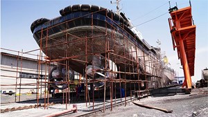 تعمیرات همزمان ۱۳ شناور با استفاده از توانمندی مهندسان ایرانی