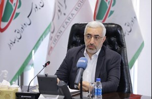اینکه گفته شده هیات مدیره سازمان بورس برای خودش وام تصویب و پرداخت کرده، یک دروغ بزرگ است