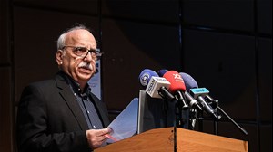 عدم استقبال از لیزینگ عدم زیرساخت های قانونی، و مقررات ناکارآمد است