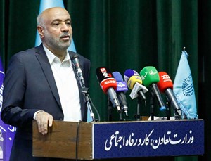 بدون حضور تشکل های کارگری تحولی در بهبود محیط کار ایجاد نمی شود/ در دنیا قهرمانان، کارگران و اقشار زحمتکش هستند