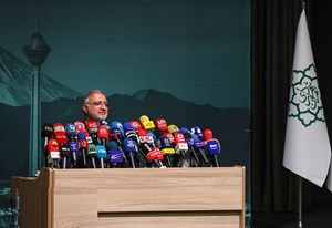 در دو سال گذشته توانستیم ۱۴۶همت از امکانات را به شهر بازگردانیم / مدیریت شهری متزلزلی را تحویل گرفتیم