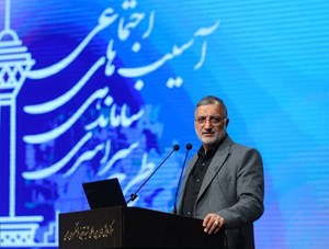 فعالیت دوشیفته اکیپهای متعدد در سطح شهر برای مقابله با زبالهگردی، کارتنخوابی و تکدیگری