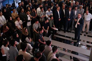 نقش تحول دیجیتال در کارگاه آموزشی هوشمندسازی در غرفه گروه انرژی پاسارگاد