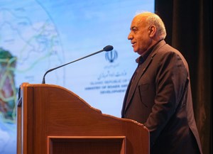 ۵۳ تفاهم‌نامه در بخش آزادراهی و ریلی به ارزش بیش از ۳۱۰۰ همت