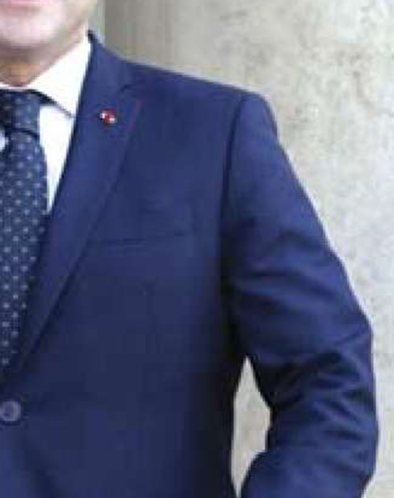 مقاومت و سلاح آن هر دو  اصیل هستند